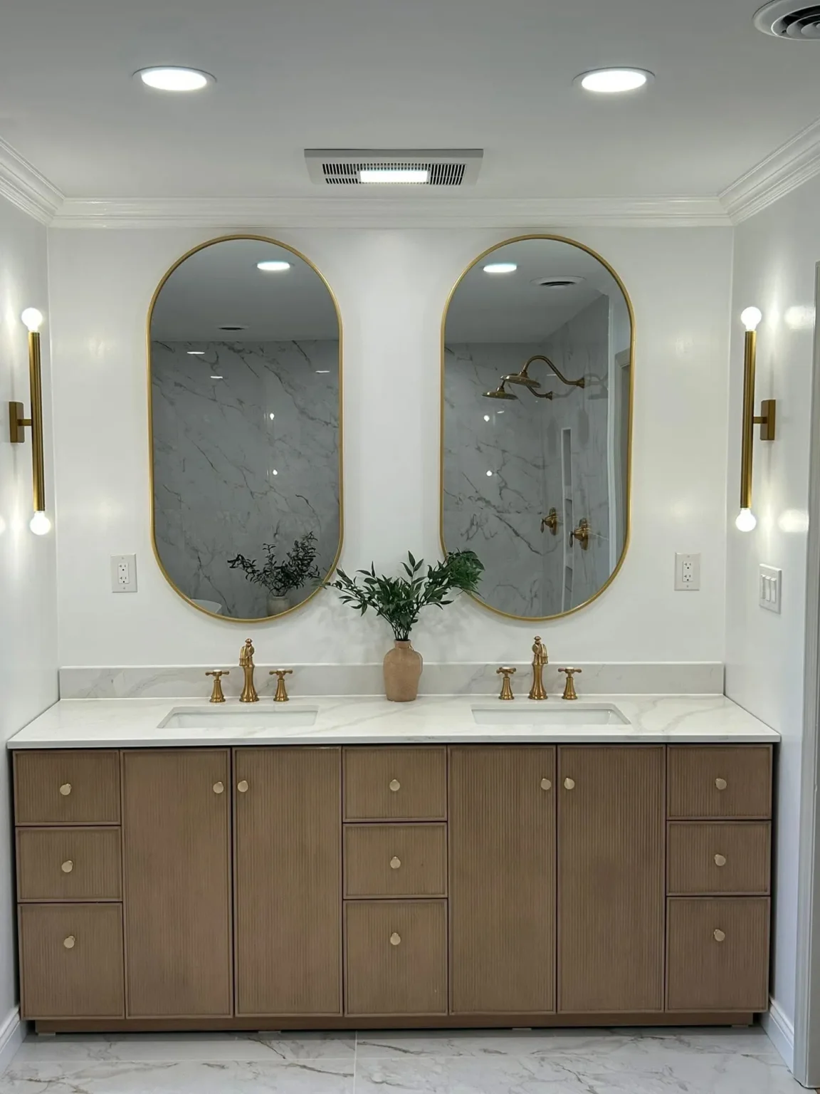 Bathroom vanity mirrors in North Hollywood by Athenian Builders